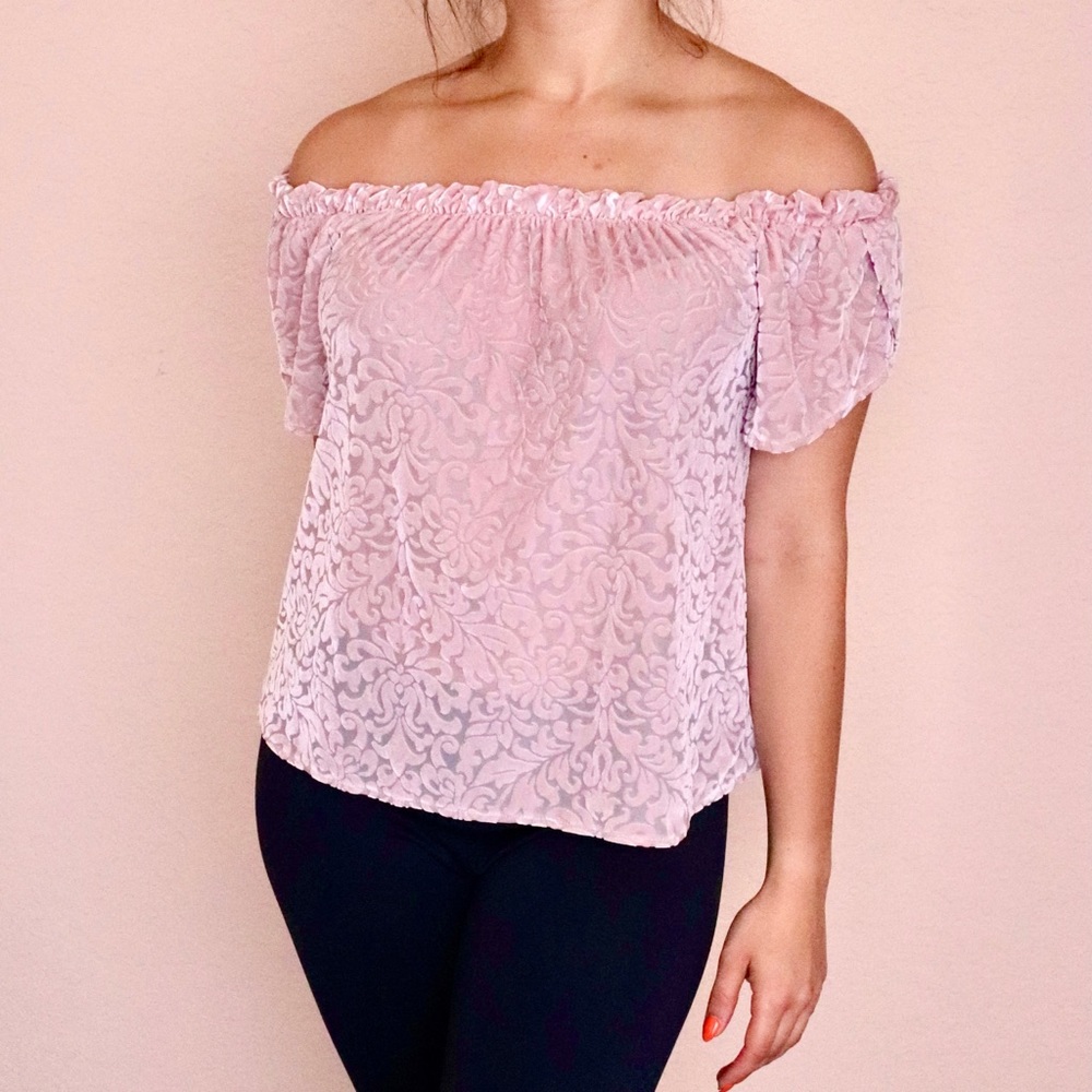 HOLLISTER Velvet Patterned off the Shoulder Top